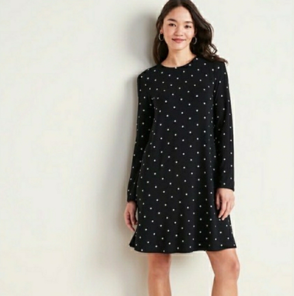 Old Navy Long-Sleeve Jersey-Knit Swing Dress in black with white polka dots. 